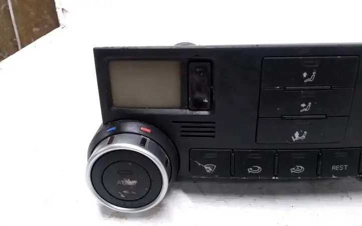 Volkswagen Touareg I (2002 - 2010) 7L6907040L Блок управления климат-контролем — фото 3