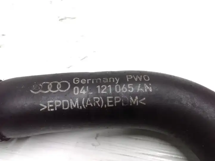 Audi A6 C7 (2014 - 2018) 04L121065AN Шланги системы охлаждения — фото 3
