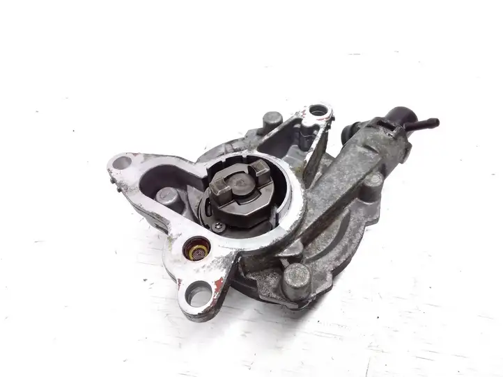 Nissan Qashqai (2010 - 2013) 146503760R Вакуумный насос — фото 2