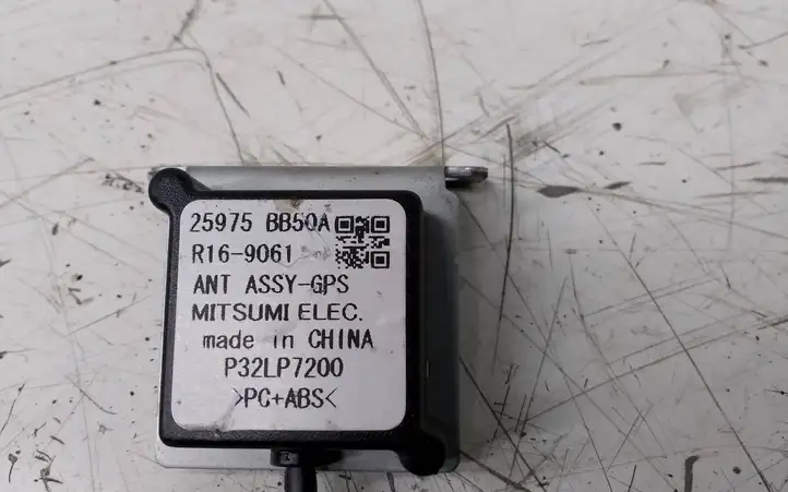 Nissan Qashqai (2010 - 2013) 25975BB50A GPS антенна — фото 4