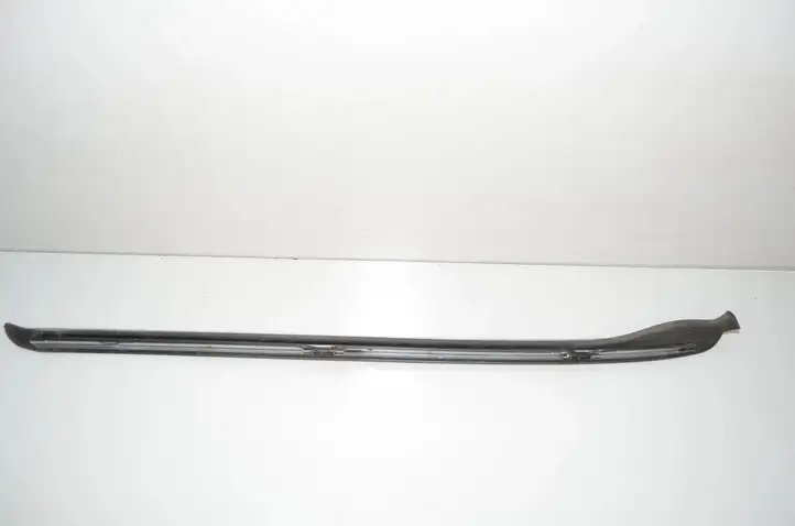 BMW X3 F25 (2010 - 2017) 7286179 Накладка стоек лобового стекла — фото 4