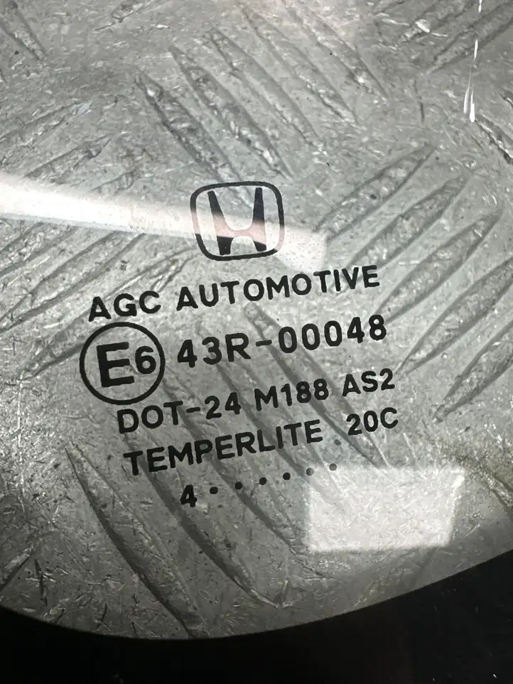 Honda CR-V (2012 - 2016) 43R00048 Заднее боковое стекло — фото 3