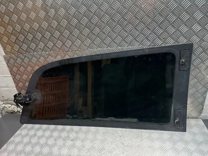 Mercedes-Benz Vito Viano W638 (1996 - 2003) 43R004536 Заднее боковое стекло — фото 2