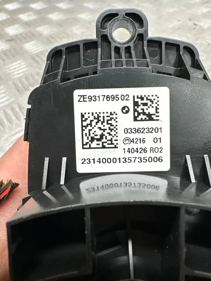 BMW 3 F30 F35 F31 (2012 - 2018) 9317695 Контроллер мультимедийной системы — фото 3