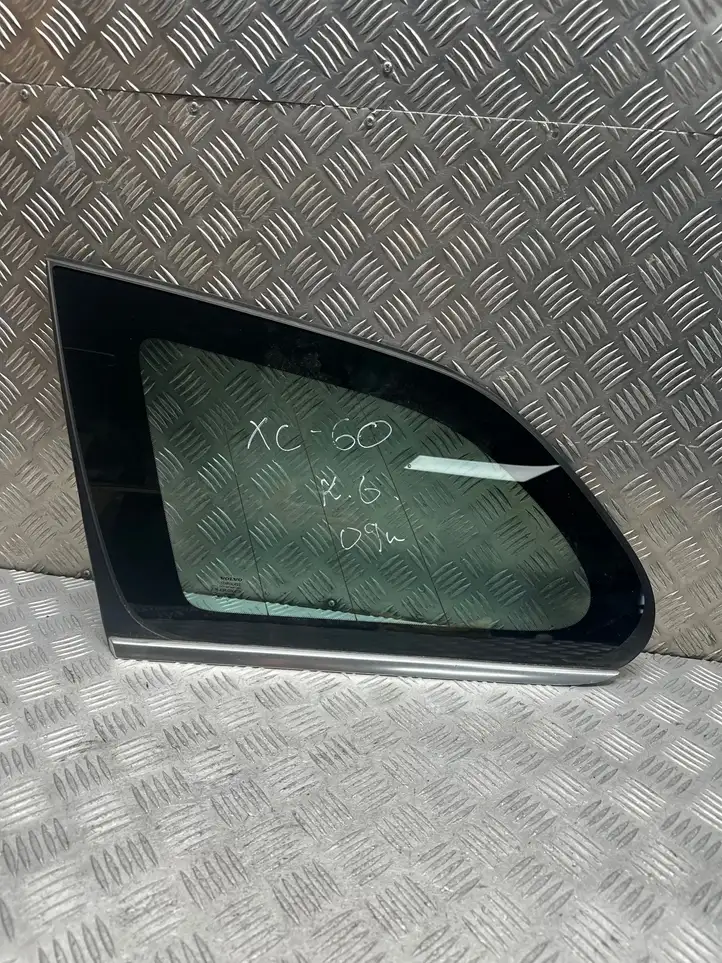 Volvo XC60 (2008 - 2013) 43R000470 Заднее боковое стекло — фото 1