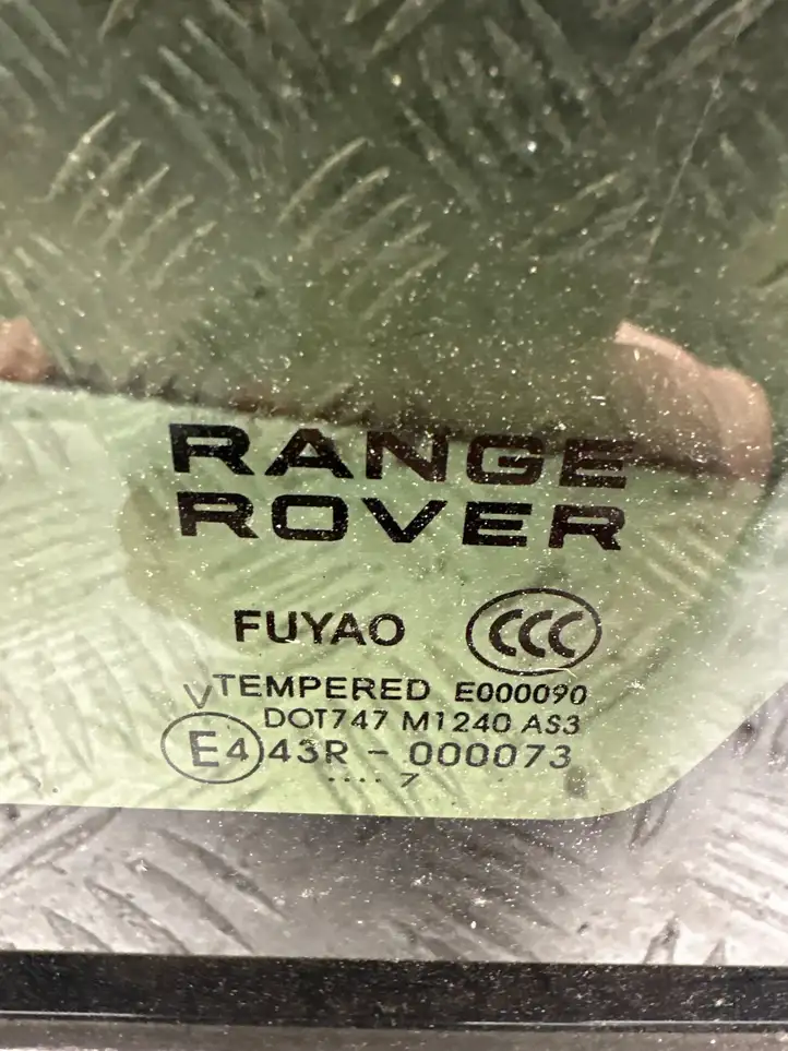 Land Rover Range Rover Sport L461 (2017 - ) E000090 Заднее боковое стекло — фото 3