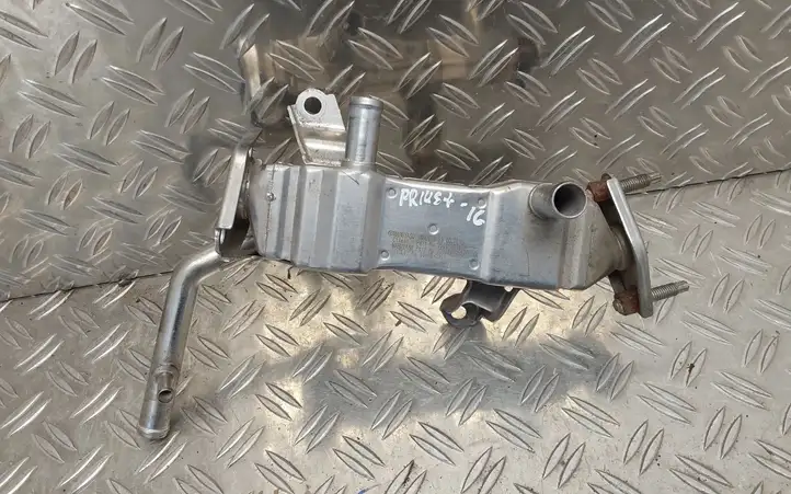 Toyota Prius+ (ZVW40) (2011 - 2018) 2560137010 Охладитель клапана EGR — фото 1