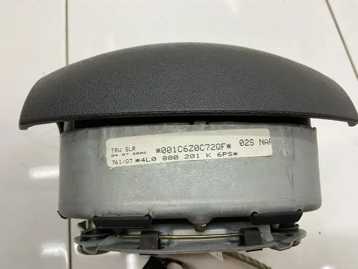 Audi Q7 4L (2005 - 2009) 4L0880201K Подушка безопасности руля — фото 4