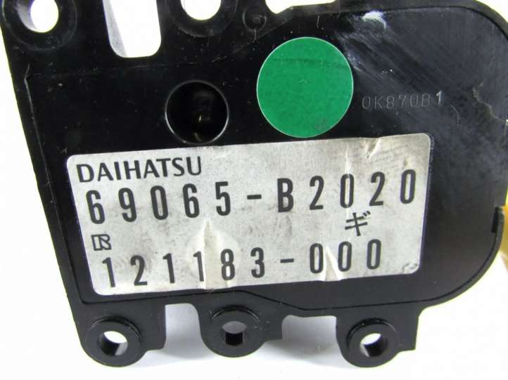 69065b2020 Daihatsu Cuore Keleivio oro pagalvės jungtukas