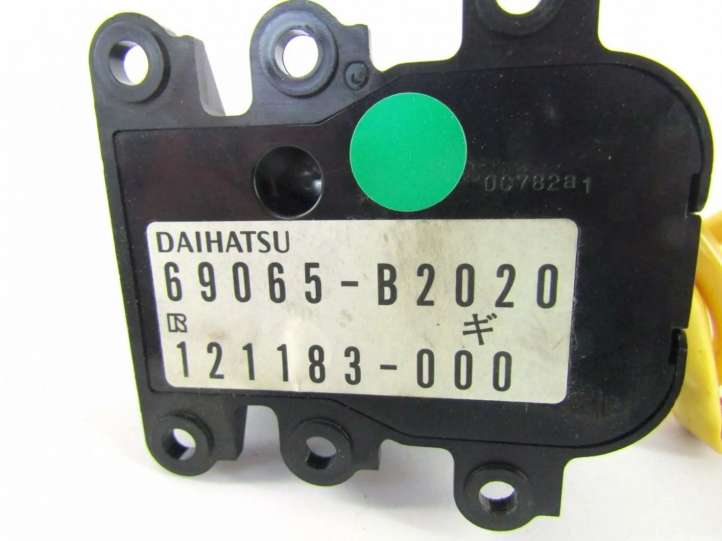 69065B2020 Daihatsu Cuore Keleivio oro pagalvės jungtukas