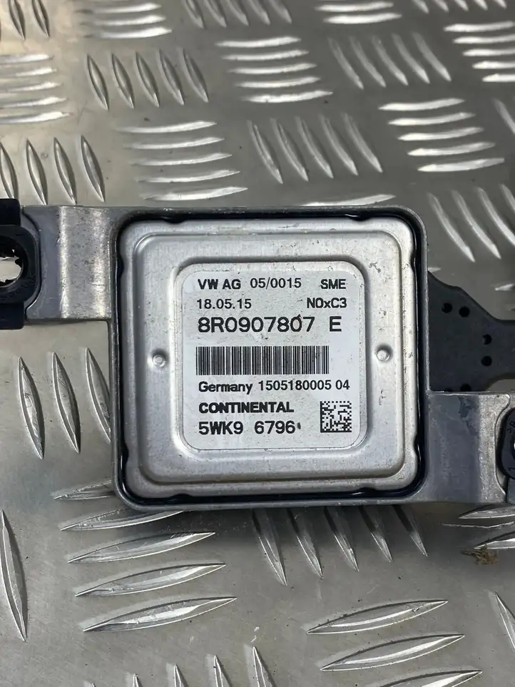 Audi Q5 SQ5 (2012 - 2017) 8R0907807E Лямбда-зонд — фото 4