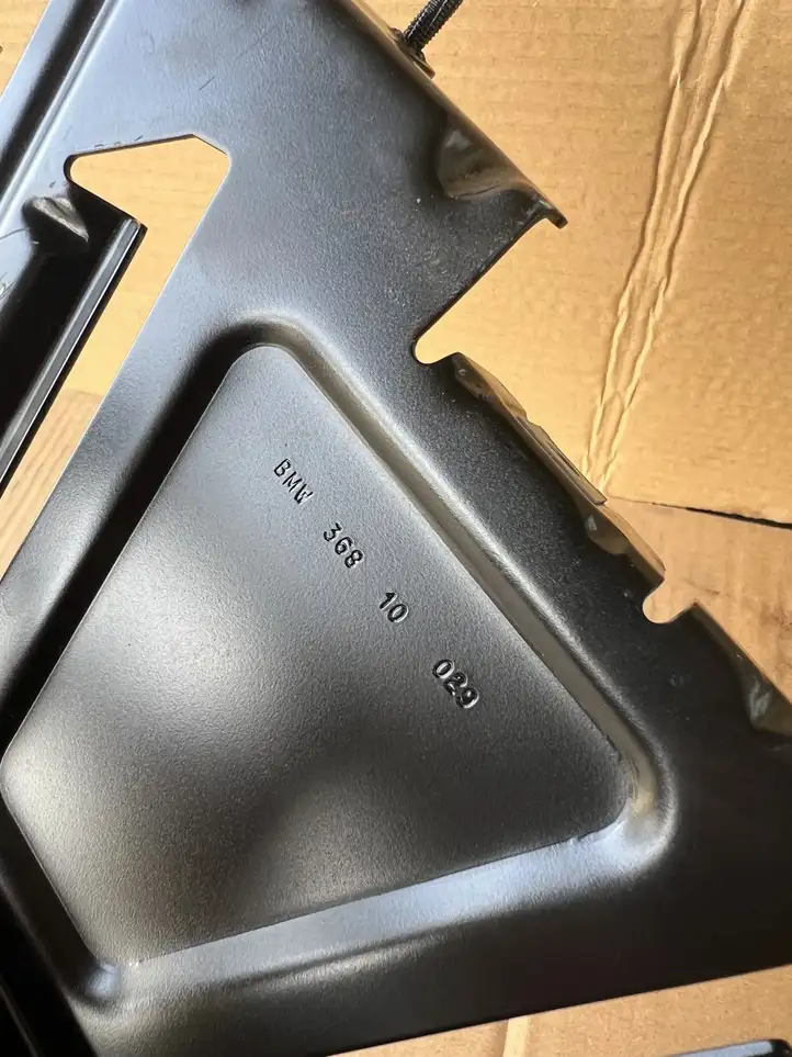 BMW X5 E70 (2006 - 2013) 36810029 Кронштейн усилителя звука — фото 2