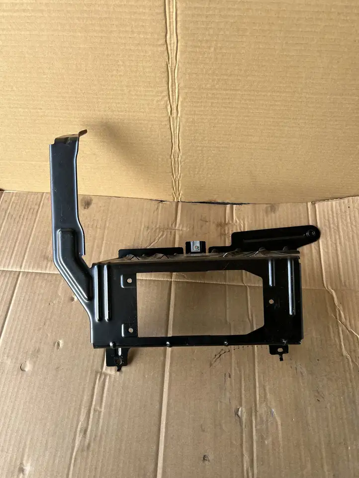 BMW X5 E70 (2006 - 2013) 36810029 Кронштейн усилителя звука — фото 3
