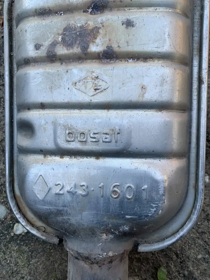 Renault Scenic I (1996 - 2003) 2431601 Средняя часть глушителя — фото 1