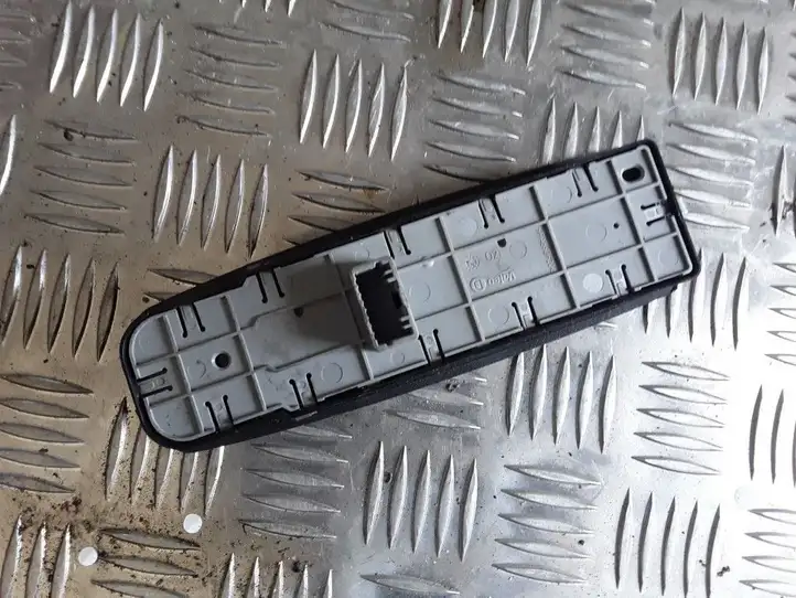 Renault Laguna III (2007 - 2015) 809610006 Блок кнопок стеклоподъемников — фото 1