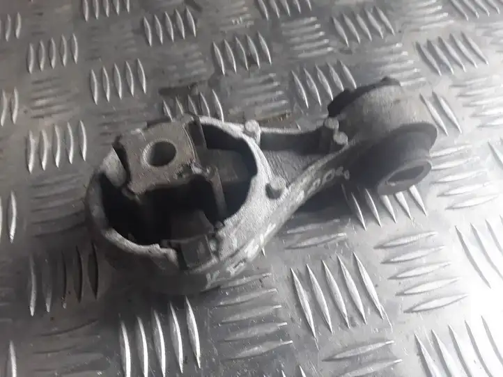 Nissan Qashqai (2006 - 2010) 11350JD000 Опора двигателя — фото 1