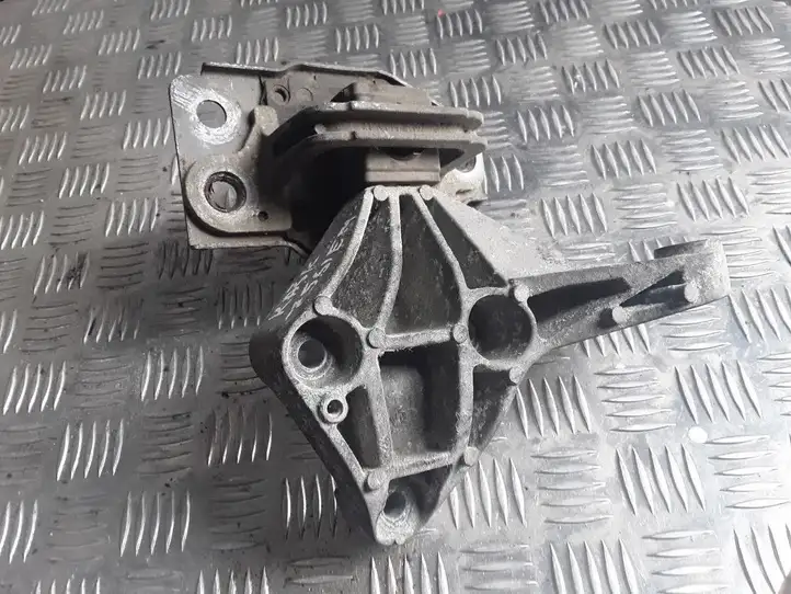 Nissan Qashqai (2006 - 2010) 11210JD500 Опора двигателя — фото 2
