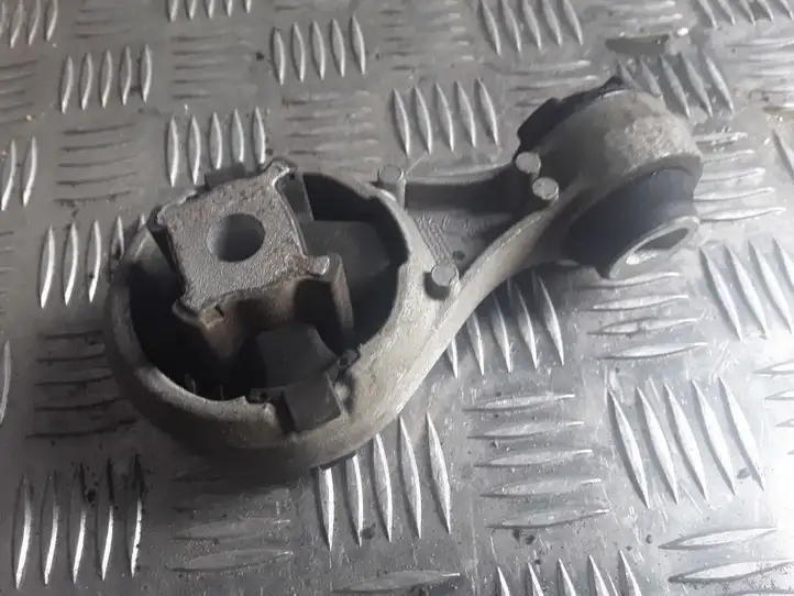 Nissan Qashqai (2006 - 2010) 11350JD000 Опора двигателя — фото 1