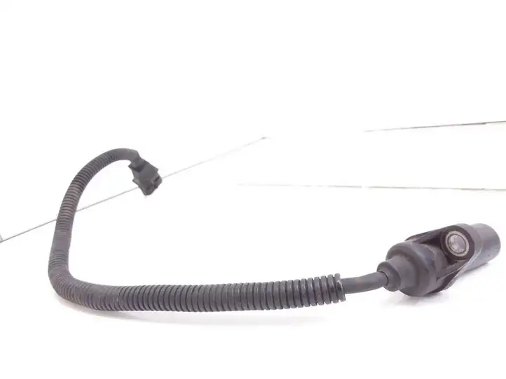 Hyundai Getz (2002 - 2005) 4J06 Датчик положения коленвала — фото 2