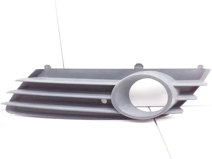 Opel Astra H (2004 - 2009) 13126025 Решетка противотуманной фары — фото 1