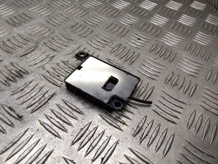 Mini One Cooper Coupe R56 (2004 - 2014) 84506928461 Антенна Bluetooth — фото 3