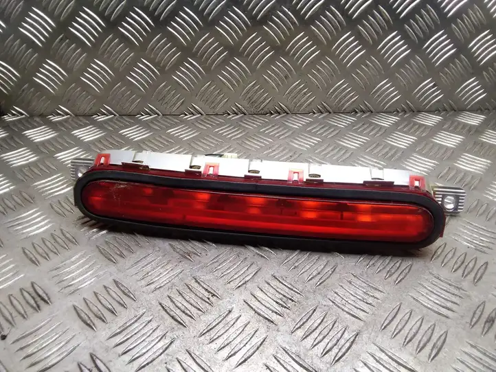 Toyota Corolla Verso AR10 (2004 - 2009) 815700F011 Дополнительный стоп фонарь — фото 1