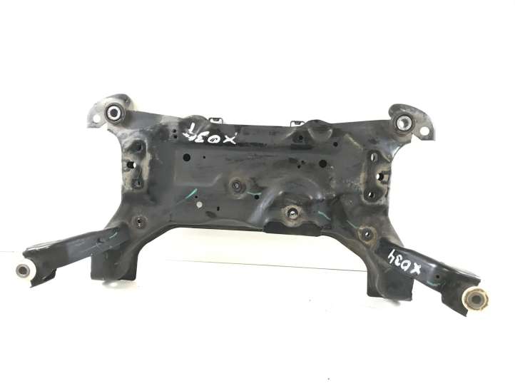 BV615019BNJ Ford Focus Priekinis traversas