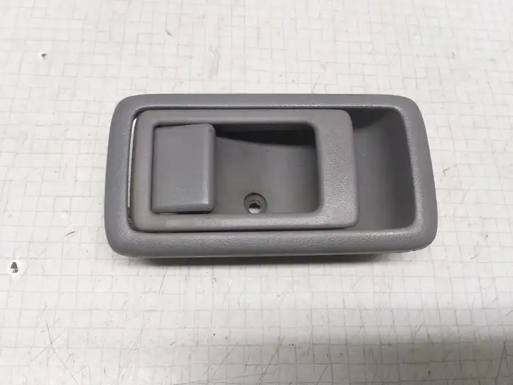 Toyota Yaris Verso (1999 - 2005) 6927716020 Внутренняя ручка двери багажника — фото 1