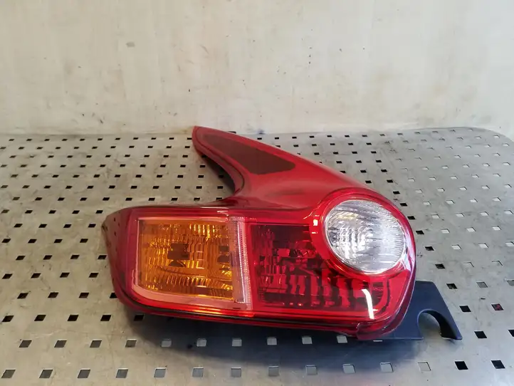 Nissan Juke I F15 (2010 - 2018) ICHIKOHVALEOT003 Задний фонарь в кузове — фото 1