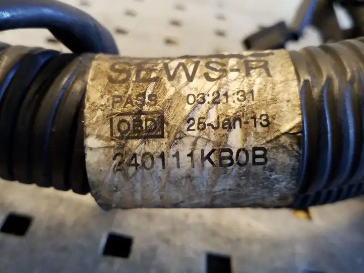 Nissan Juke I F15 (2010 - 2018) 240111KB0B Проводка двигателя — фото 2