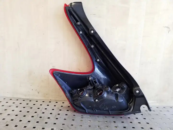 Nissan Juke I F15 (2010 - 2018) ICHIKOHVALEOT003 Задний фонарь в кузове — фото 2