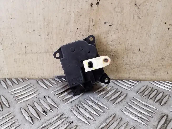 Nissan Juke I F15 (2010 - 2018) 277311KA0A Двигатель задвижки потока воздуха — фото 3