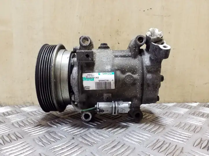 Nissan Juke I F15 (2010 - 2018) 92600AZ74A Компрессор (насос) кондиционера воздуха — фото 1