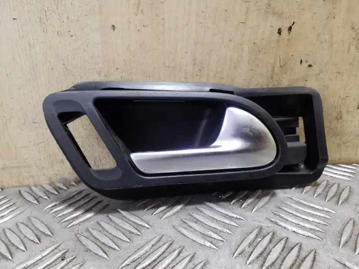 Volkswagen Tiguan (2007 - 2011) 5N0837198 Внутренняя ручка двери — фото 1