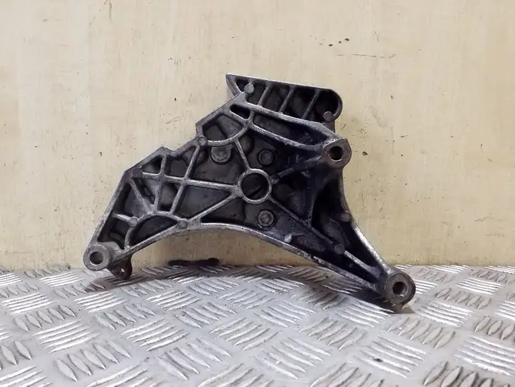 Volkswagen Tiguan (2007 - 2011) 03L199207 Кронштейн двигателя — фото 4