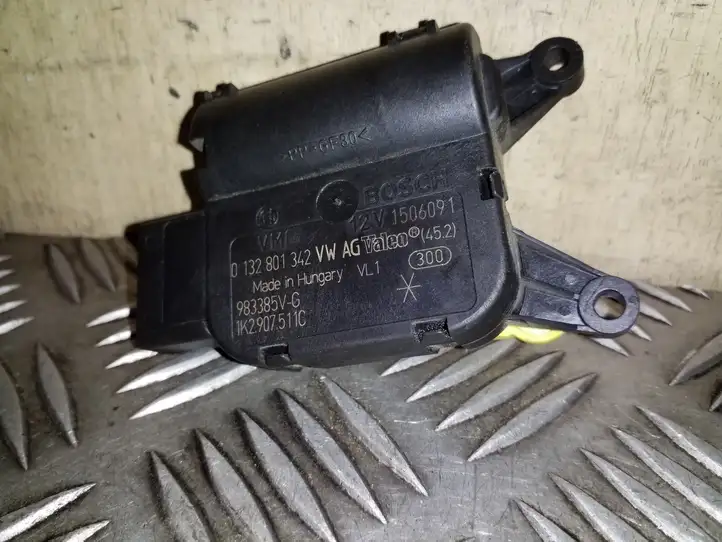 Volkswagen Tiguan (2007 - 2011) 0132801342 Двигатель задвижки потока воздуха — фото 4