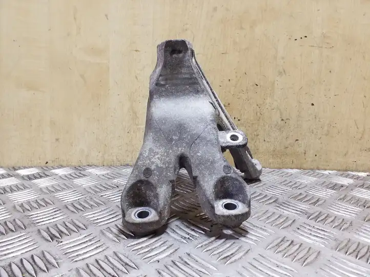 Audi A4 S4 B8 8K (2007 - 2011) 8K0199308 Кронштейн двигателя — фото 2