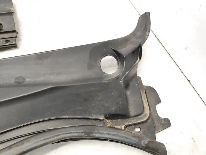 Toyota Avensis T250 (2003 - 2006) 5578205030 Жабо стеклоочистителей — фото 2
