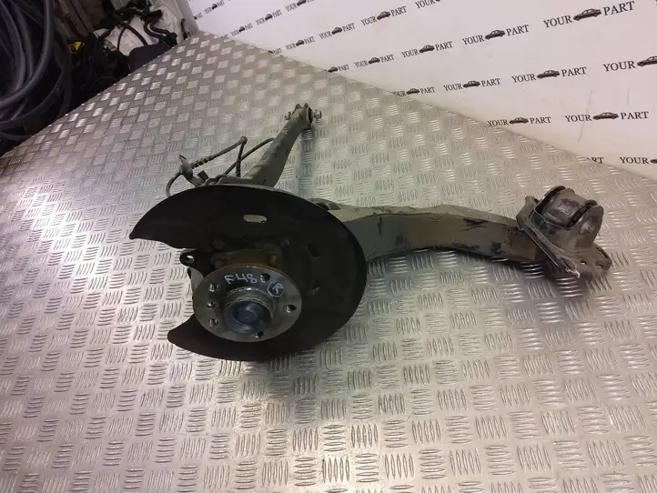 BMW X1 F48 F49 (2015 - 2022)   Задний поворотный кулак (ступица, цапфа)