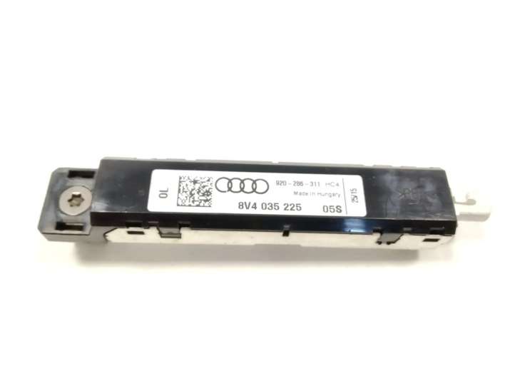 8V4035225 Audi A3 S3 8V Antenos stiprintuvas