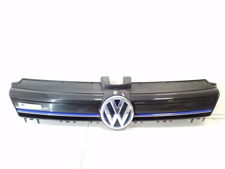 Volkswagen Golf VII (2013 - 2019) 5GE853651 Верхняя решетка радиатора — фото 1