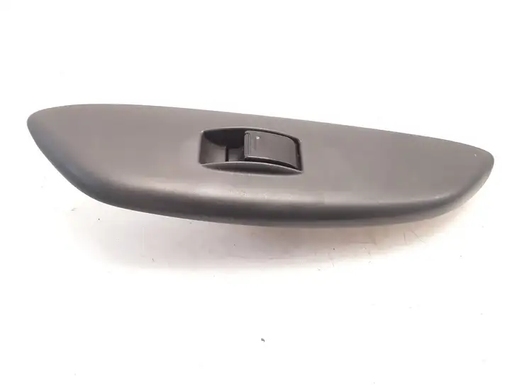 Toyota Yaris (2005 - 2009) Кнопка стеклоподъемников — фото 2