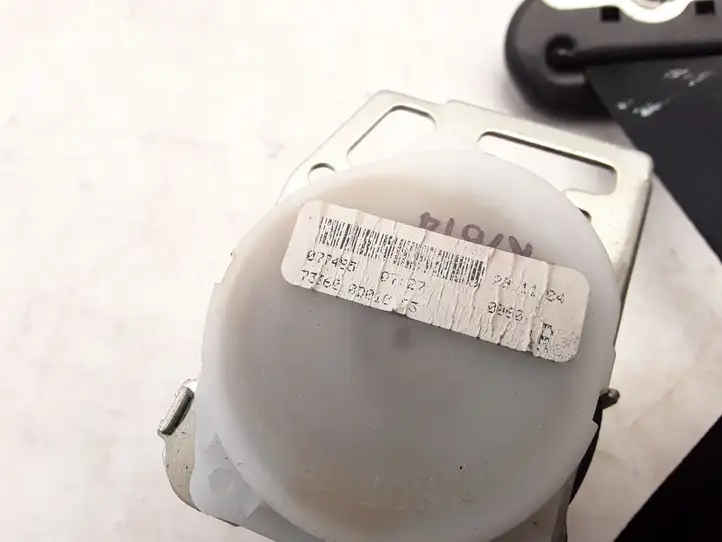Toyota Yaris (2005 - 2009) 733600D010 Задний ремень безопасности — фото 5