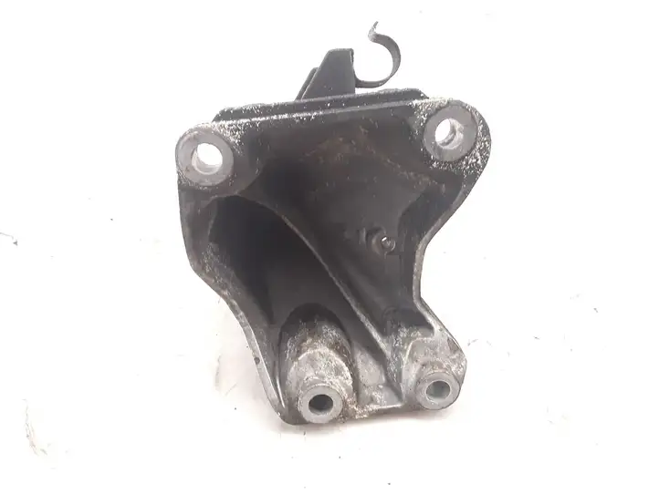 BMW 1 E81 E87 (2004 - 2011) 6781916 Кронштейн двигателя — фото 2