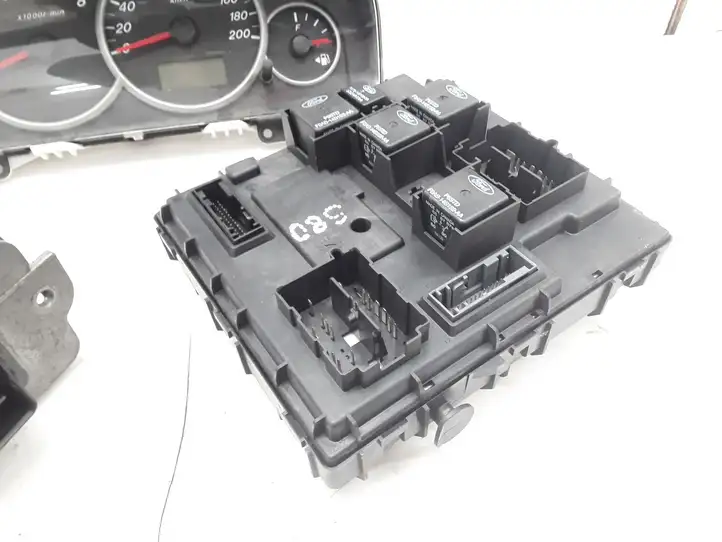 Mazda Tribute (2004 - 2007) 5L8A12A650TG Комплект системы зажигания — фото 7