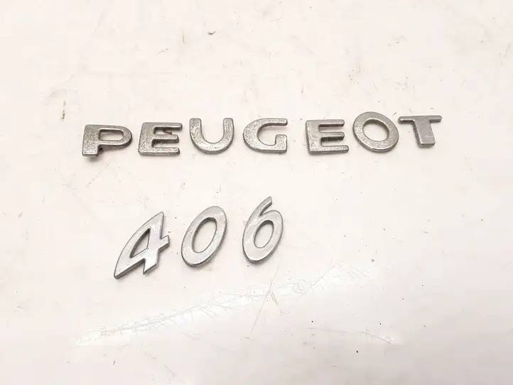 Peugeot 406 (1999 - 2006) Эмблема производителя — фото 1
