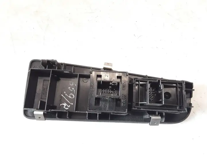 Fiat Bravo (2007 - 2014) 735423372 Блок кнопок стеклоподъемников — фото 2