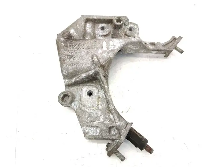 Citroen Xsara Picasso (1999 - 2012) 9635969880 Кронштейн двигателя — фото 1