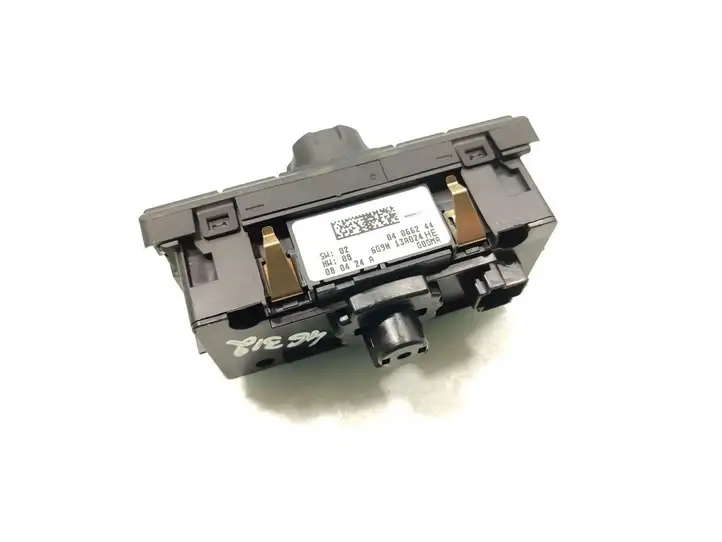 Land Rover Freelander 2 - LR2 (2006 - 2010) 6G9N-13A024-HE Включатель фонарей — фото 4