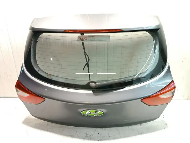 Hyundai i30 (2007 - 2012) Крышка багажника — фото 1